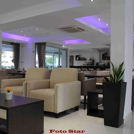 Frixos Suites Hotel Apartments Larnaca Ngoại thất bức ảnh
