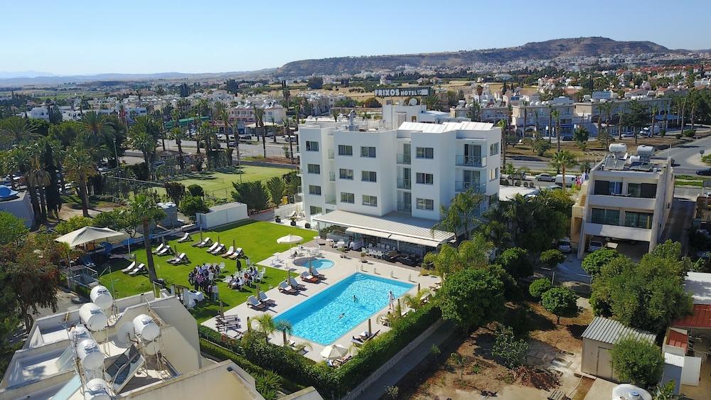 Frixos Suites Hotel Apartments Larnaca Ngoại thất bức ảnh
